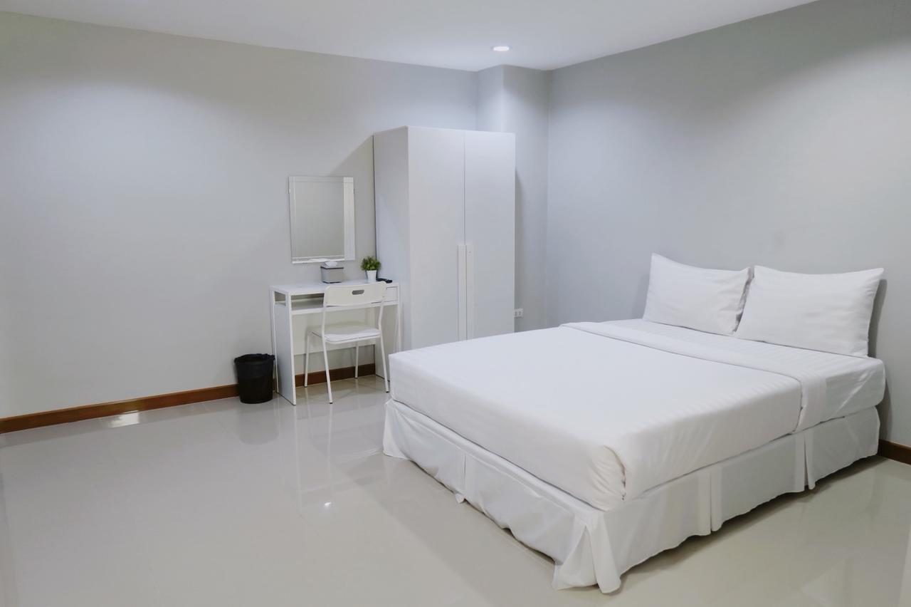 S44Room Бангкок Экстерьер фото